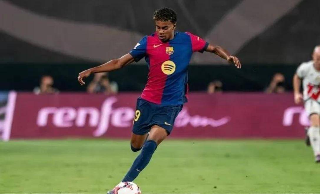 法比奥庆祝足协杯夺冠：我们是冠军，这座城市值得拥有这一刻