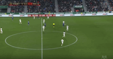 弗拉格砍下35分8篮板，莱昂纳德贡献30分，独行侠客场险胜快船